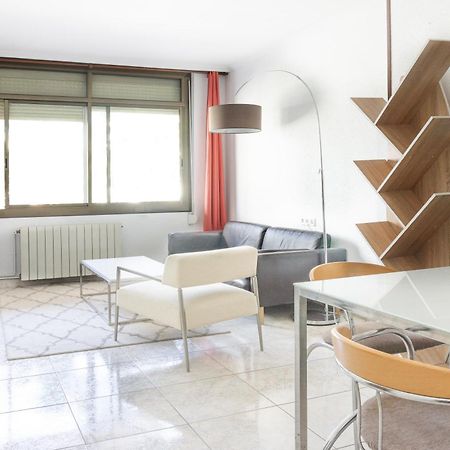 Charming Rooms In Shared Apartment Near Camp Nou Barcelona Exteriör bild