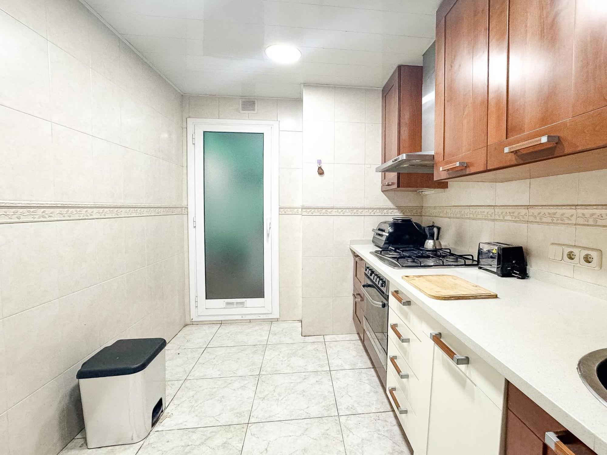 Charming Rooms In Shared Apartment Near Camp Nou Barcelona Exteriör bild