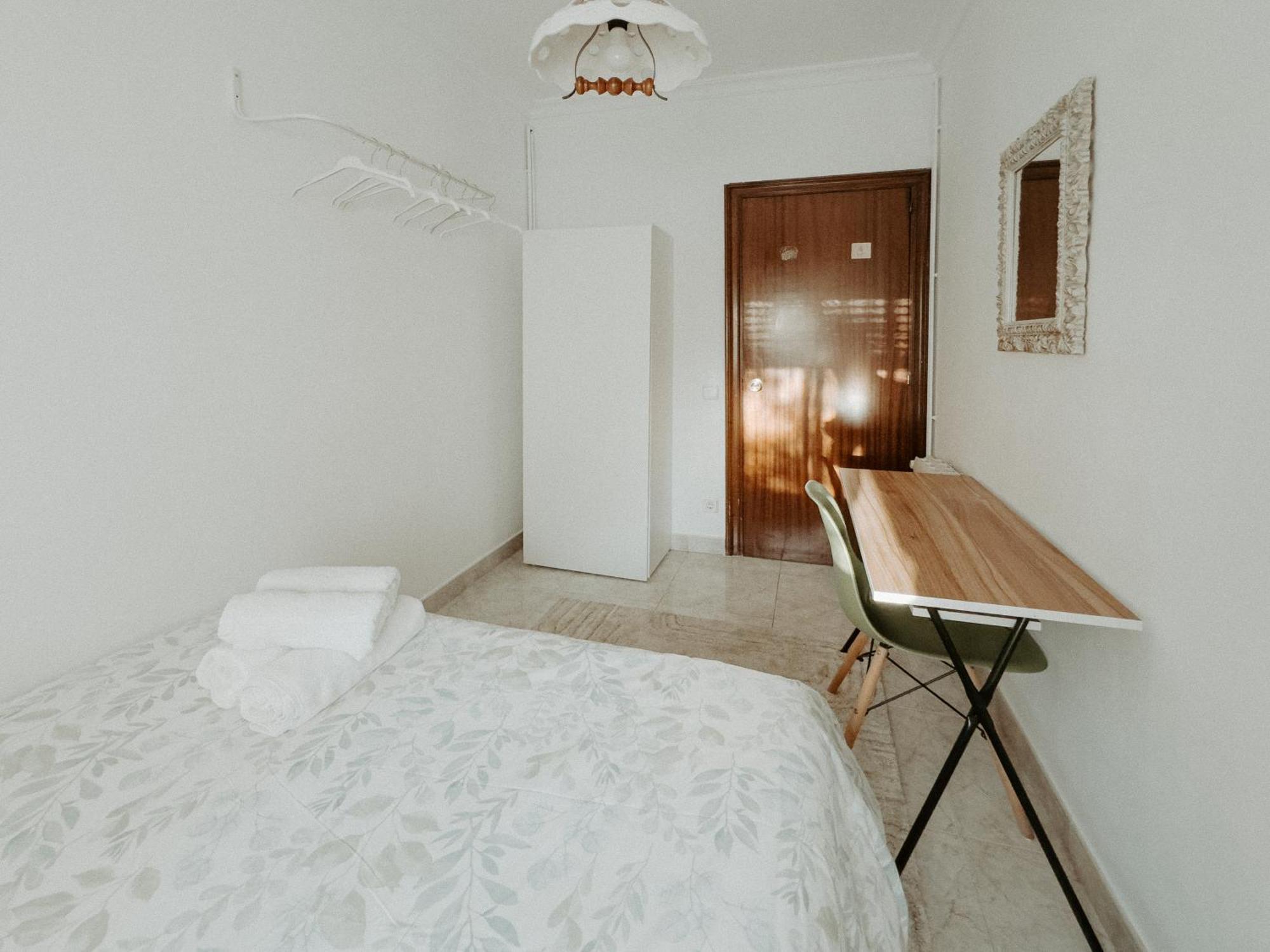 Charming Rooms In Shared Apartment Near Camp Nou Barcelona Rum bild